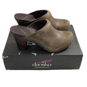 Dansko Rae Brown‎ Crazy Horse Size EU 41 /US 10.5-11 Studded Heeled Mule Clog